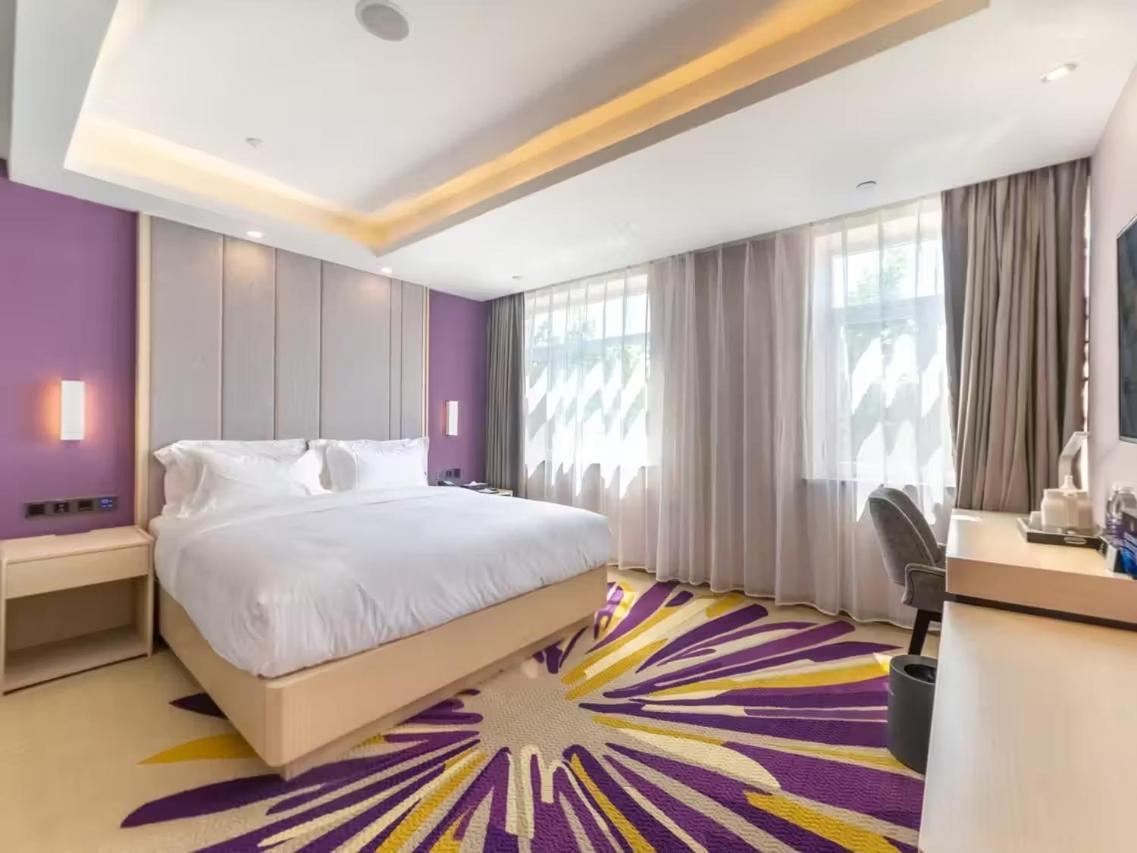 Lavande International Exhibition Center West Heping Bridge Subway Station Hotel